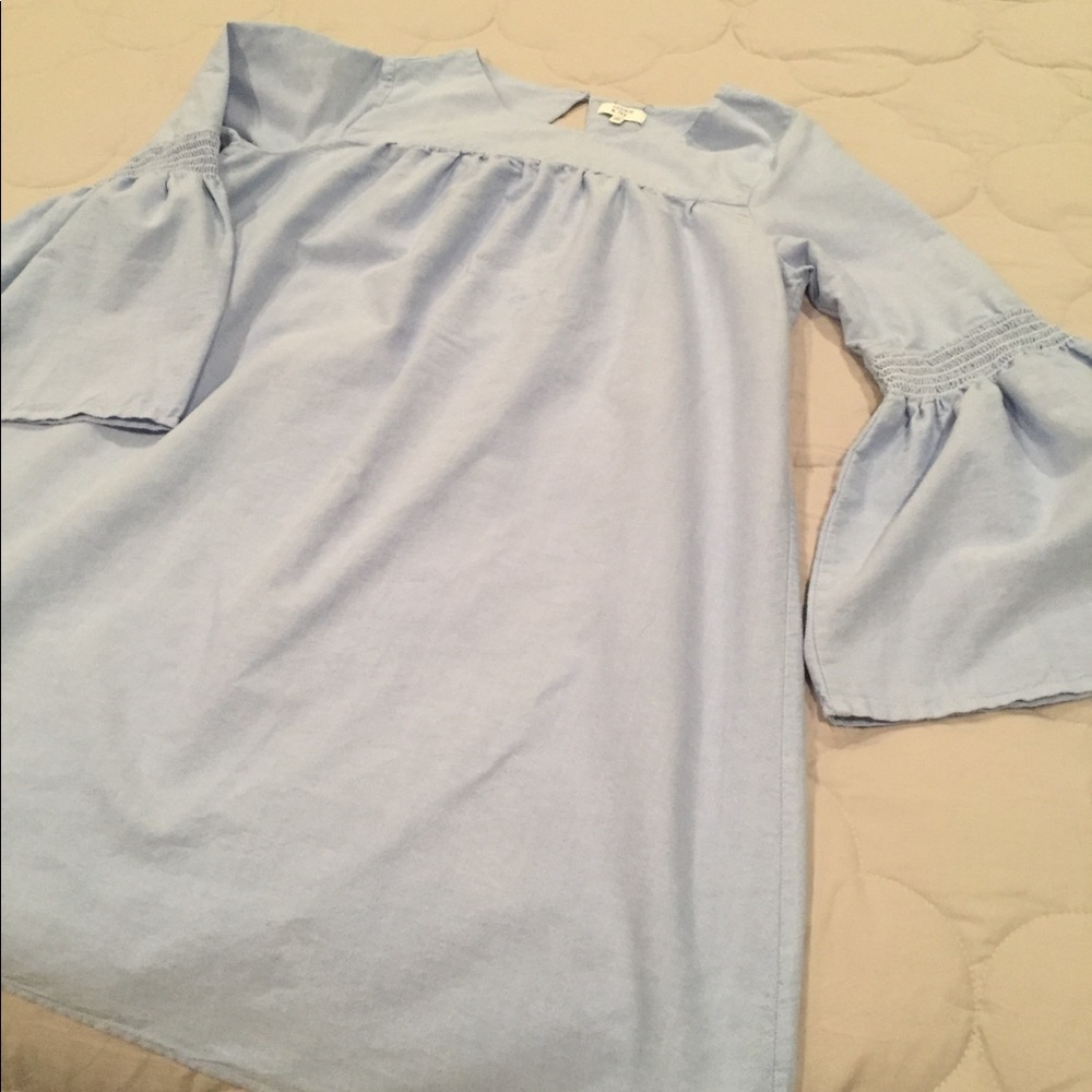 Women’s Crown and Ivy light blue dress